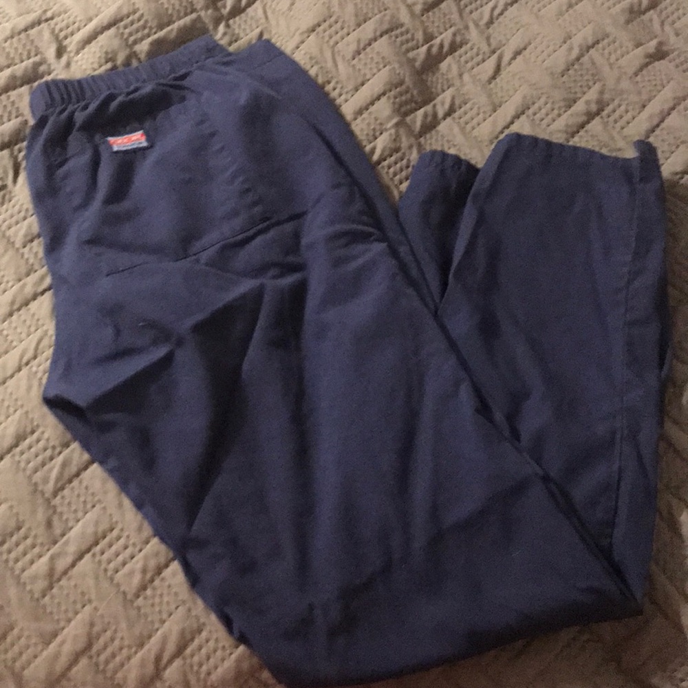 Cherokee scrub pants (petite)